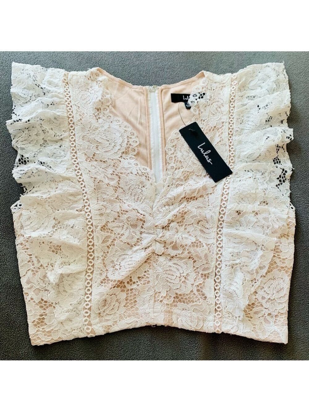 NWT Lulus Ivory Lace Ruffle Crop Top XS - Picture 6 of 7
